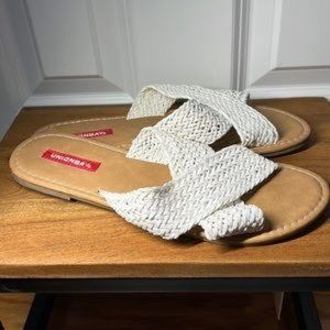 Union Bay Heidi Sandals - Size 8.5M